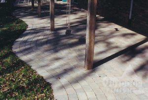 Paver-Patio-Border-lg