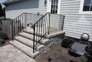 Steps-Iron-HandRail-lg